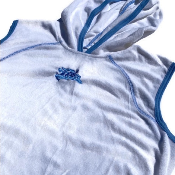 00’s Fila Hooded Towel Tank - Picture 2 of 5